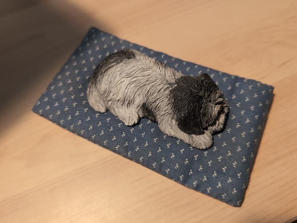 Sandicast Lil Snoozers S20 Napper Black White Dog Figurine Signed Brue Vintage